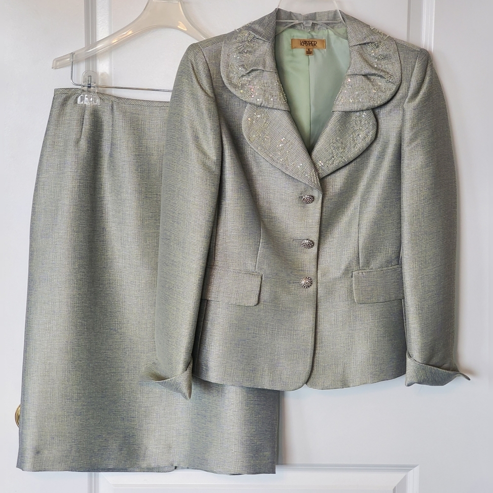 Absolutely Beautiful Seafoam Twill Skirtsuit
